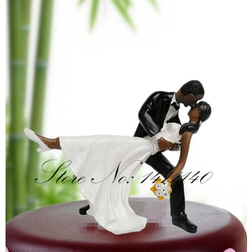 Black Skin Dancing Bride and Groom Couple Figurine Wedding Decoration Cake Topper Cake Stand