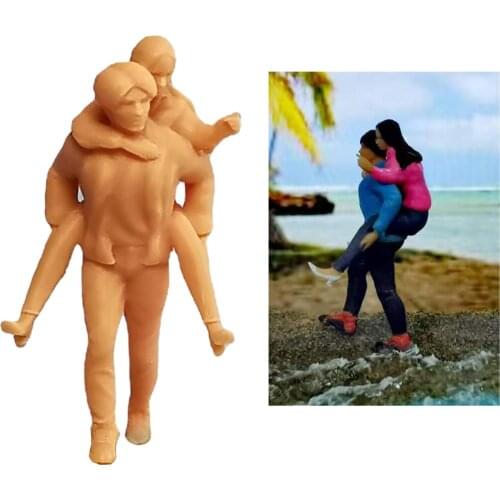 1:64 Couple Doll Model Figure Resin Young Lovers Scenery Layout Decoration