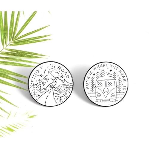 Mountain Peak Woods Outdoor Travel Adventure Fashion Exquisite Dripping Oil Brooch Lindau Bus Enamel Travel Personality Badge