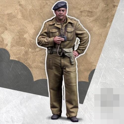 1/35 BRITISH TANKER, Resin Model Soldier GK, World War II, Unassembled and unpainted kit