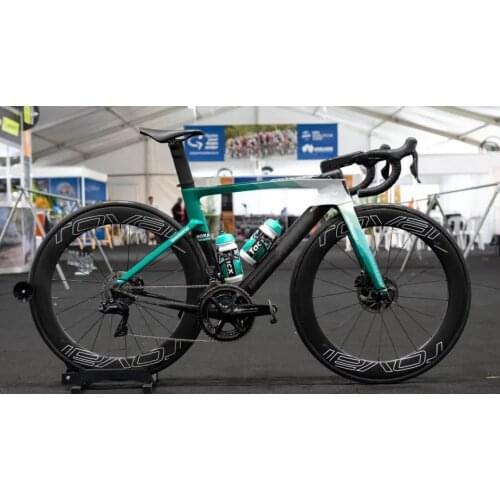 Lightweight carbon road bike 49/52/54/56/58cm disc brake frame 700C carbon road frameset made(BB68 or BB30 adapter)