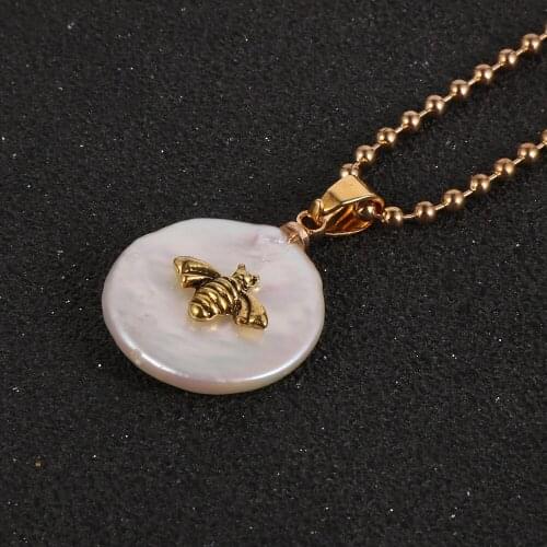 Boho Round Shell Choker Necklace Vintage Bronze Color Animal Bee Anchor Sun Star Cross Charm Necklace Pendants Bohemian Jewelry