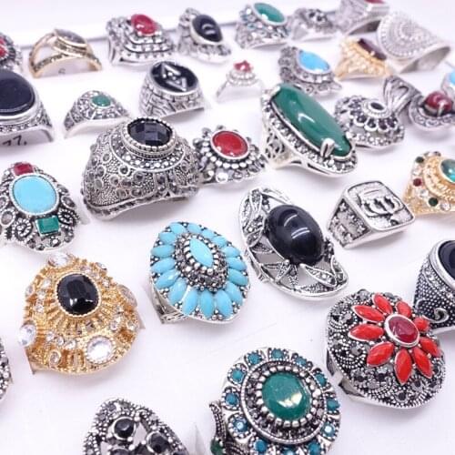 Wholesale 50pcs/Box Beautiful Womens Vintage Jewelry Rings Rhinestone Variety of Styles Party Gifts with a Display Box