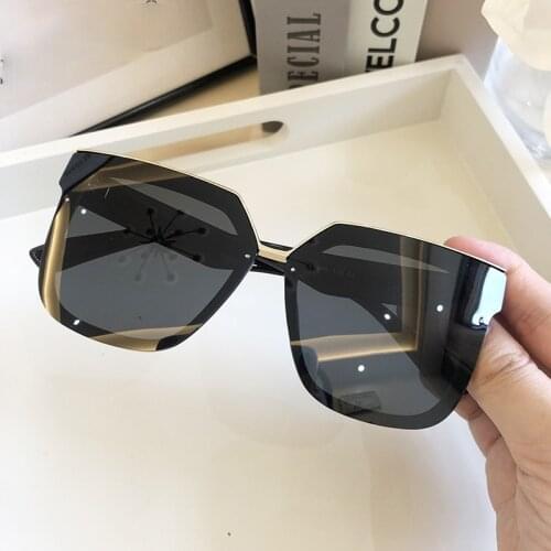 2021 Fashion Square Sunglasses Women Men Luxury Designer Big Frame Sun Glasses Vintage Oversized Unisex Travel UV400