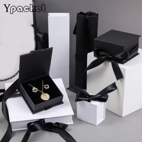 Jewelrys organizer boxes Engagement Rings For Earrings Necklaces Bracelet Display Square Gifts Boxes Holder Black red white navy