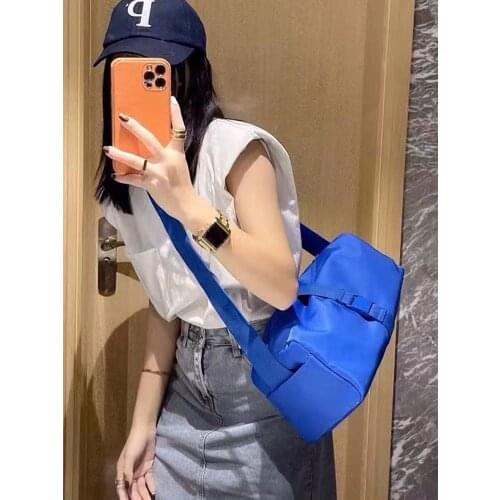 Outdoor Waterproof Nylon Sports Gym Bags Men Women Training Fitness Travel Handbag Yoga Mat Sport Shoulder Bag Large Capacity