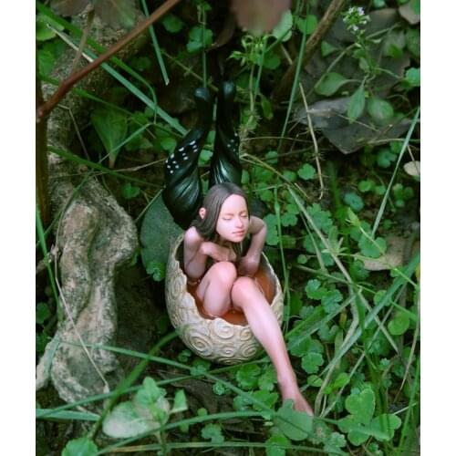 1/20 fantasy girl with long hair Resin figure Model kits Miniature gk Unassembly Unpainted