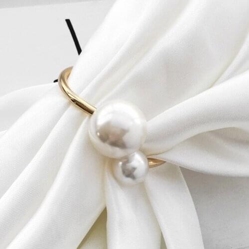 ORNAPEADIA Hot Selling Popular Simple Fashion Single Layer Size Pearl Alloy Bracelet for Women Wholesale Luxury Gold Jewelry