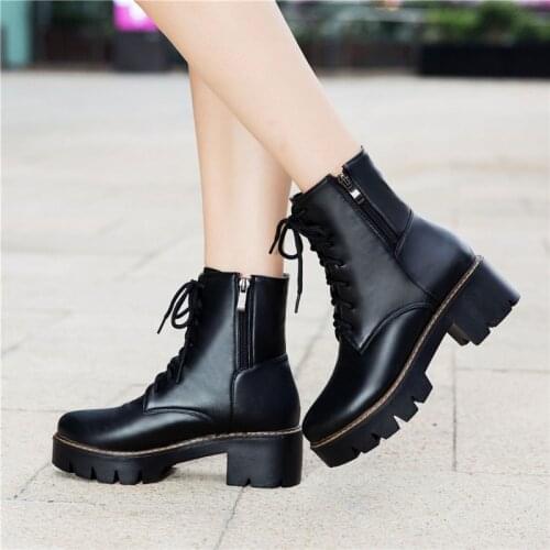 Women Autumn Ankle Boots Punk Platform Boots Women Comfortable Low Heels Ankle Boots For Women Lace-Up White Black Short Shoes