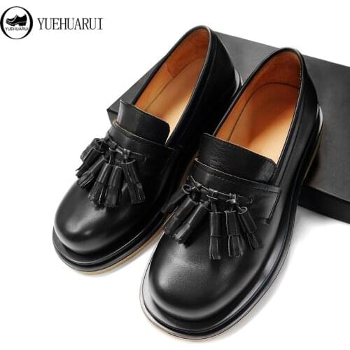 Britain Retro Fringer Round Toe Casual Shoes Thick bottom Slip-on Men Shoes Raw Rubber Cow Leather Shoes Spring