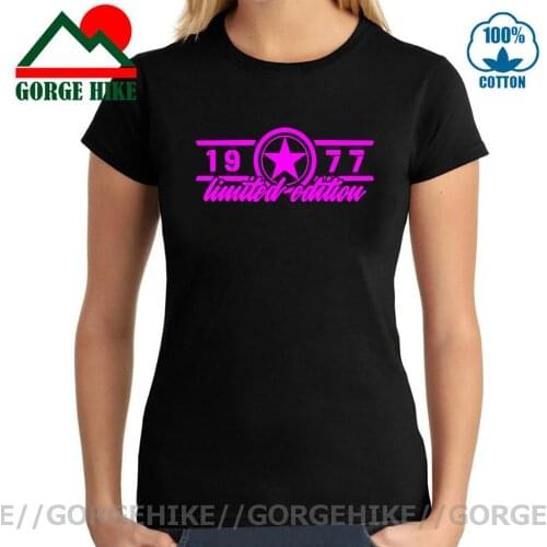 Women's Short T-shirts Gorge Hike China