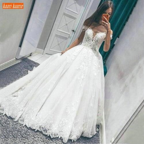 Sumptuous Arabian Dubai Wedding Dress White Appliqued Lace Tulle Ball Gown Bride Dresses Long Africa Modern Church Wedding Gowns