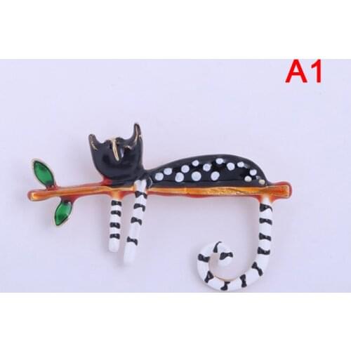 2021 New 1pc Fashion Animal Corsage Clothing Cute Creative Lazy Cat Oil Drop Pin Apparel Bag Accessories Birthday Gift