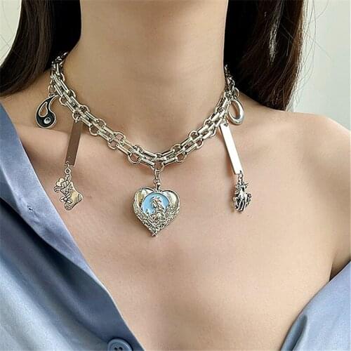 INS New Fashion Love Avatar Animal Thick Metal Pendant Necklace Woman Fashion Street Girl Chocker Birthday Party Jewelry Gift