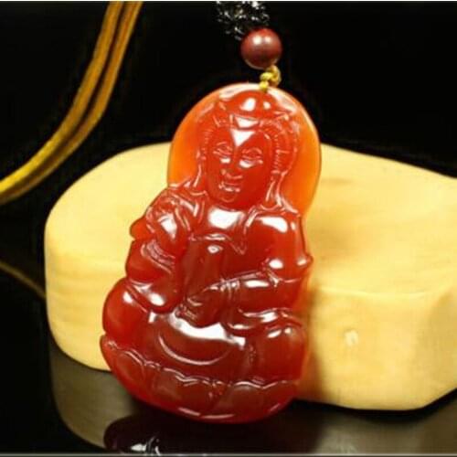 Natural Red Agate Chalcedony Guanyin Buddha Pendant Necklace Jewelry Fine Jewelry Men and Womens Couple Jade Pendant Necklace
