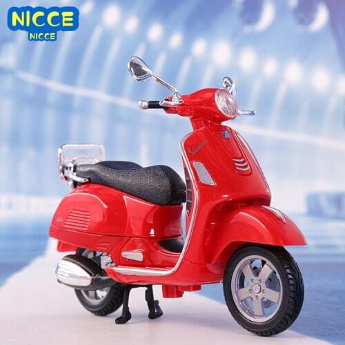 Maisto 1:18 2017 Vespa GTS 300 Motorcycle alloy Motorcycle model car model Diecasts Toy Vehicles Collect gifts