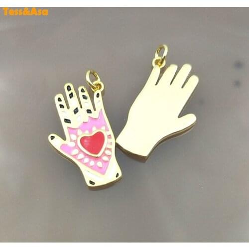 5pcs Gold Hand Shape Heart Shape Pendant for Women Brass Plated Minimalist Pendant In Gold Finding For Necklace Making