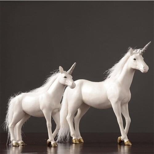 White Resin Horse Figurine Statue Unicorn Modern Crafts Ornament Handcraft Gift Desk Decor Animals Sculpture for Home Decoration