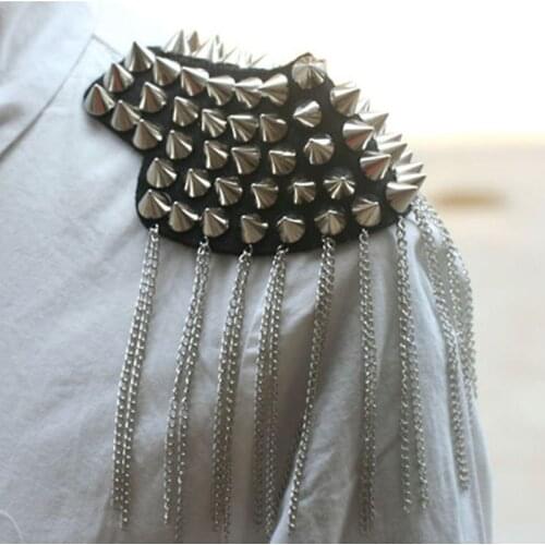 Personality Retro Studded Brooch Epaulet Punk Point Tapered Rivet Tassel Epaulettes Shoulder Bag Jacket Decoration