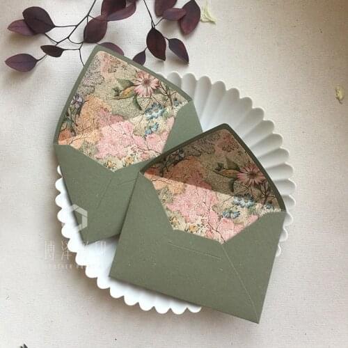 5pcs/pack Fresh Flowers and Earth Paper Retro Green Envelopes 115mmX160mm Gift Envelopes Wedding Invitation Envelopes