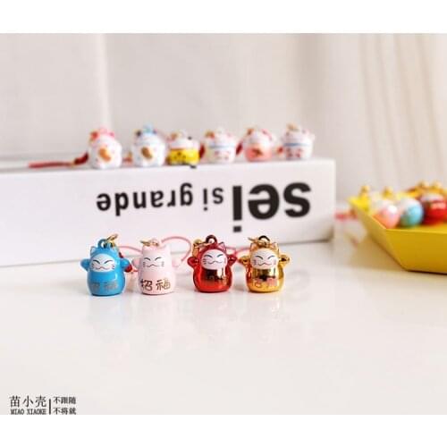 1pcs Omamori bells Fortune Cat Maneki Neko pendants Sakura kiten key ring llaveros key chain pompom Bag Charming
