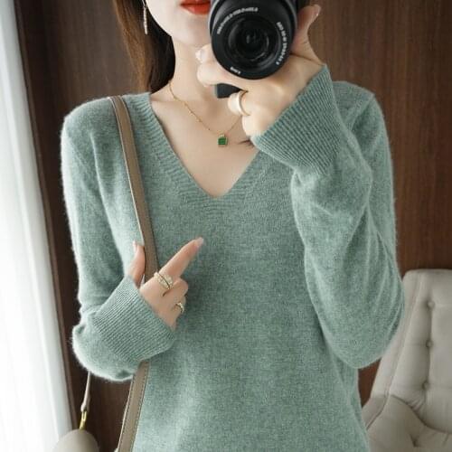 New Sweater Women Solid Warm Soft V-neck Long Sleeve Knitted Pullover Female Autumn Winter Casual Sweaters Loose Jumper Tops