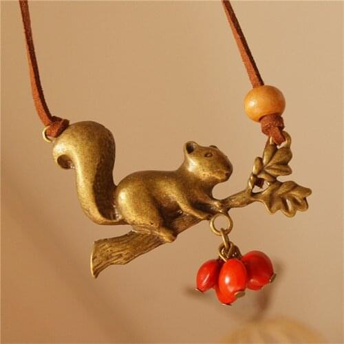 Vintage Sweater Necklace Squirrel Red Bean Mori Girl Ethnic Style Temperament Pendant Jewelry Accessories Bijoux Necklace