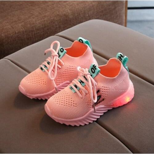 New Children Luminous Shoes Boys Girls Sport Running Shoes Baby Flashing Lights Fashion Sneakers Toddler Little Kid LED Sneakers