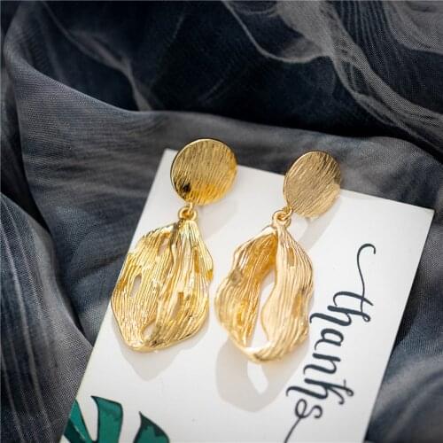 Jaeeyin 2021 Fashion Sexy Lips Matt Surface NoveltyHollow Alloy Jewelry Exaggerated Statement Earrings Accessories Gift Women