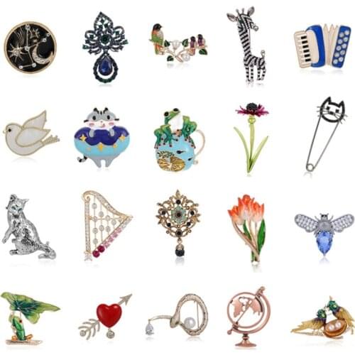 Остров жемчуга Brooches