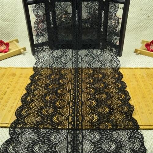 RR1456-2 2019 fashion hot sale 18.5cm white color sexy broad lace trim for woman lingerie and underwear