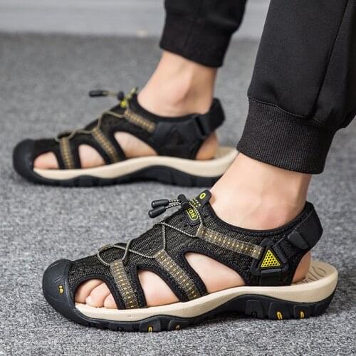 Sandals Men Popular In Summer Leisure Hollow Outdoor Indoor Beach Comfortable and Fashionable Sandal Slippers