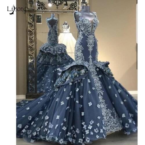 Gorgeous 3D Flower Mermaid Wedding Dresses 2019 Appliques Ruffles Bridal Gowns Luxury Navy Blue Wedding Gowns Robe De Mariee