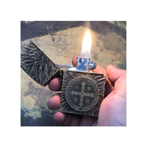 Retro Lighter hand made Oversized Movie Version of Con Hand-carved Pure Brass Kerosene Desktop Creative Gift Big size76*48*16mm