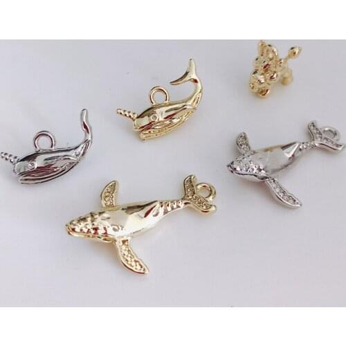 Simple Alloy Inlaid Zircon Necklace Pendant Cute Whale Charms Woman Gold Necklace Party Gift