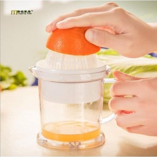 1PC New Fruit Vegetable Tools Plastic Hand Manual Orange Juicer Kitchen Gadgets Mini Juice Lemon Squeezer Reamer Kitchen LB 132