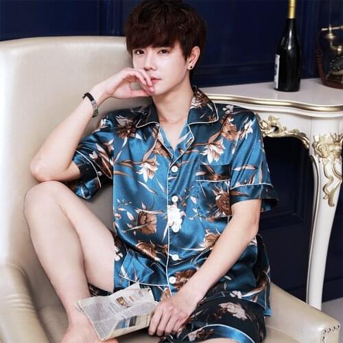 Pajamas Mens Thin Spring Autumn Summer Viscose Fiber Short-Sleeved Shorts Youth Silk Mens Suit Mens Leisure Tops Faux Silk