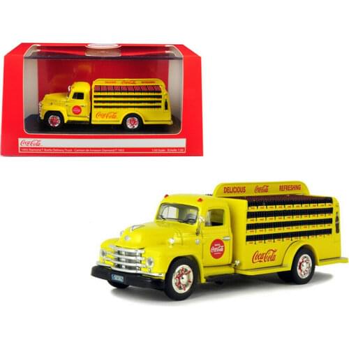 Limited Edition 1/50 Scale 1955 DIAMOND T BOTTLE DELIVERY TRUCK YELLOW MCC450055 Diecast Toys for collection