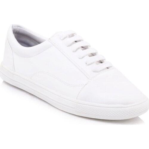 In the spring and autumn of 2018 the new leisure white shoe with students with size code 29-46 shoes 18114