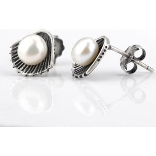 Pearl Earrings 925 Sterling Silver for Women Shell Shape Fresh Pearl Stud Earrings For Lovely Girls Fashion Jewelry
