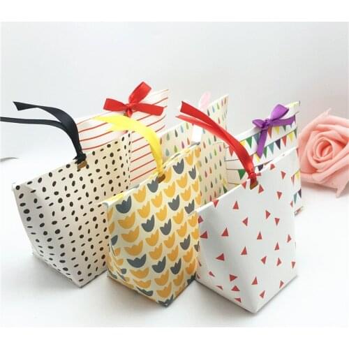 30 pcs European Simple Atmosphere Candy Boxes Wedding Party Supplies Gift/jewelry Packing Box Baby Shown Favors Gift Bag