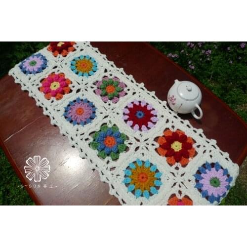2015 new arrival European luxury cotton knitted lace table runner with 3D flower for home deor tableware table accessories mats