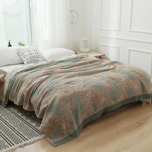 100% Cotton Summer Blanket Bed Sofa Travel Breathable Chic Mandala Five Layer Gauze Towelling Soft Throw Blanket Flower Design