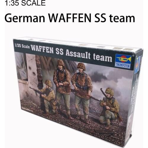1:35 WAFFEN SS Assault Team 1/35 German Attacking Group Soldiers Military Model Scene Puppet Element Trumpeter 00405