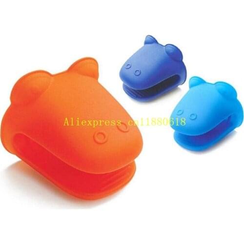 300pcs/lot Fast shipping hippo dog styles mouth Pliable Silicone Pot Holder Silicone glove Oven mitt heat insulation gloves
