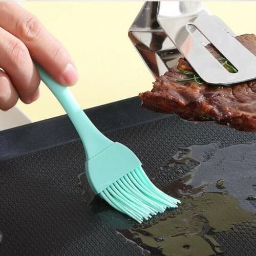 2020 Silicone BBQ Brush Basting Baking Barbecue Oil Brush Pastry Cream Liquid Oil Cake Brush Kitchen Safety Cook Tools