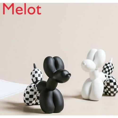 Light luxury balloon dog ornament animal home living room decoration girl heart cute small decoration idea