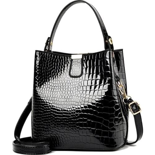 UNDER ARMSLP Reptile Bags For Women