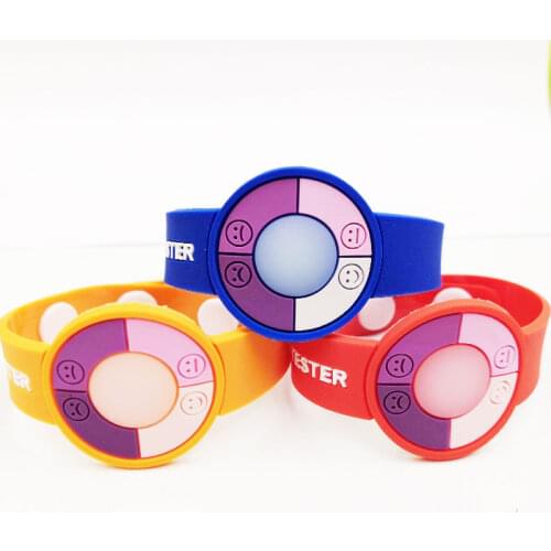 1pcs UV Test Bracelet Childrens Fun Watch Color Changeable Cartoon PVC Wristband Ultraviolet Rays Intensity Reminder Customize