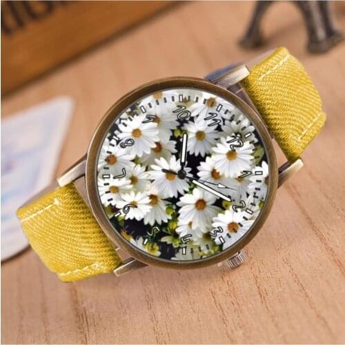 Daisies Unisex Wristwatch